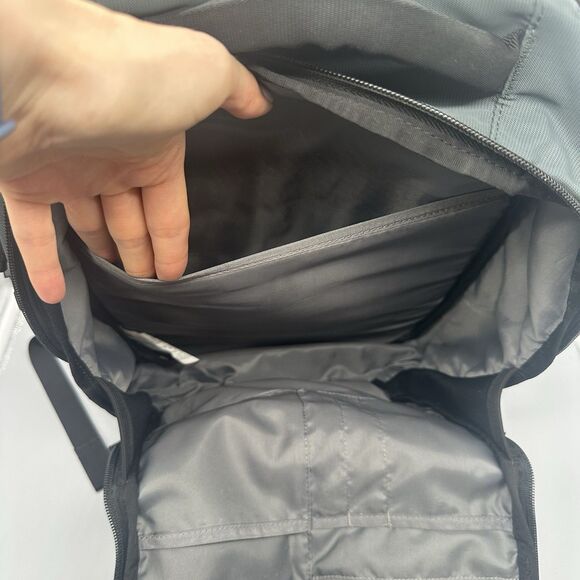 Timbuk2 Division Backpack Gray/Green 15” Laptop Commute Travel Work School Bag - Picture 8 of 11